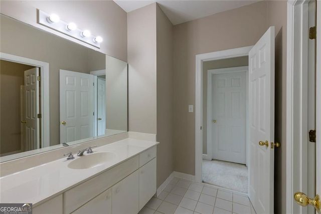 8445 Sentinae Chase Drive, Roswell, GA 30076