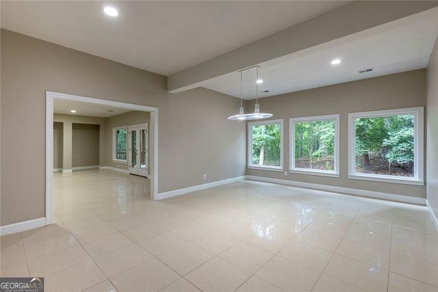 8445 Sentinae Chase Drive, Roswell, GA 30076