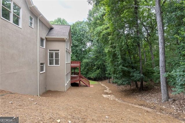 8445 Sentinae Chase Drive, Roswell, GA 30076
