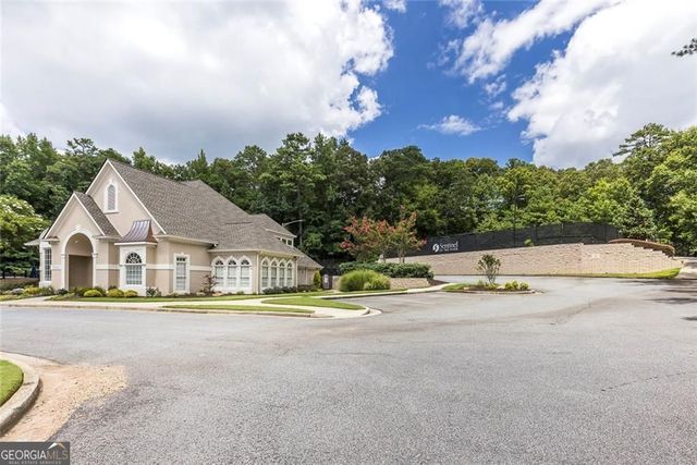 8445 Sentinae Chase Drive, Roswell, GA 30076