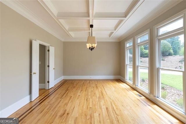 8445 Sentinae Chase Drive, Roswell, GA 30076