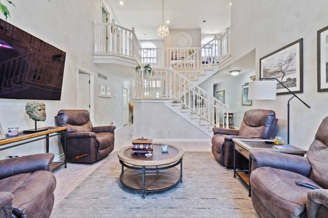 1739 Beachview Court, Crown Point, IN 46307