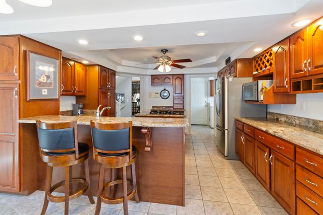1739 Beachview Court, Crown Point, IN 46307