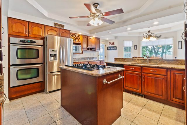 1739 Beachview Court, Crown Point, IN 46307