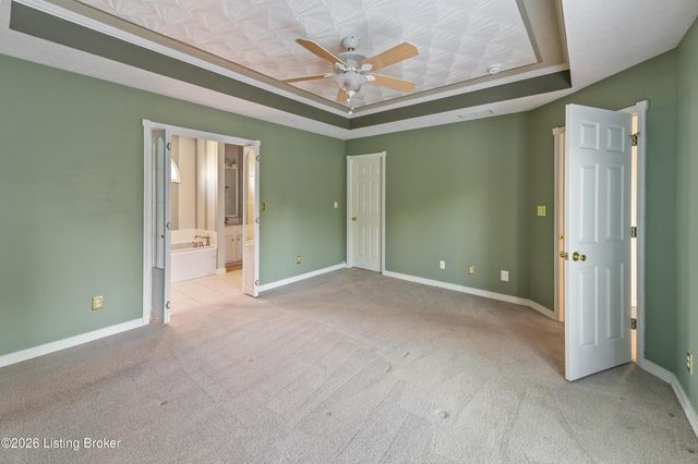 146 N Kristal Springs Dr, Shepherdsville, KY 40165