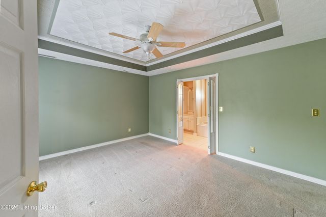 146 N Kristal Springs Dr, Shepherdsville, KY 40165