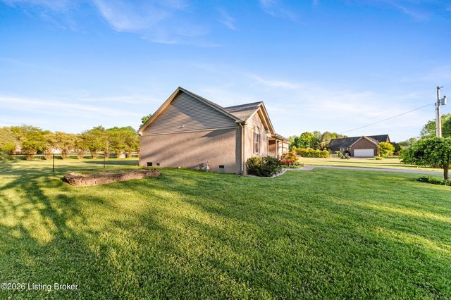 146 N Kristal Springs Dr, Shepherdsville, KY 40165