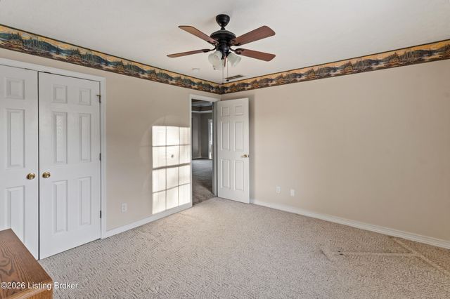 146 N Kristal Springs Dr, Shepherdsville, KY 40165