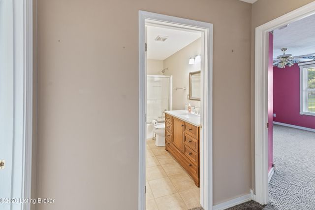 146 N Kristal Springs Dr, Shepherdsville, KY 40165