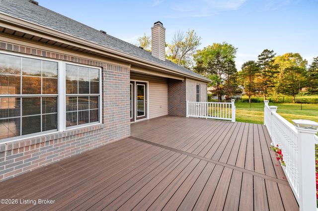 146 N Kristal Springs Dr, Shepherdsville, KY 40165