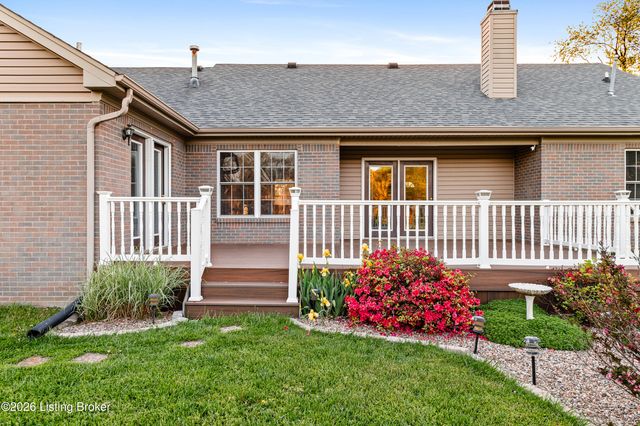 146 N Kristal Springs Dr, Shepherdsville, KY 40165
