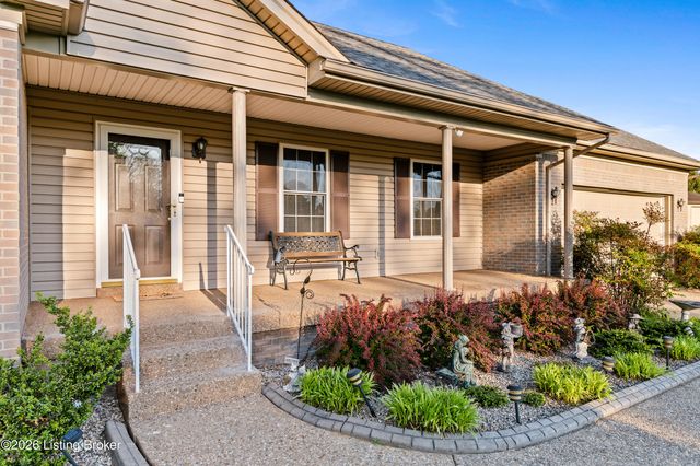 146 N Kristal Springs Dr, Shepherdsville, KY 40165