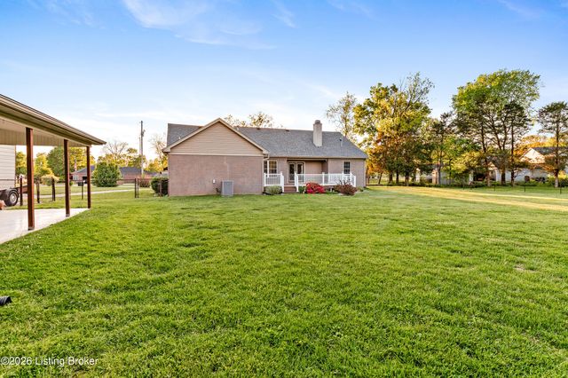 146 N Kristal Springs Dr, Shepherdsville, KY 40165