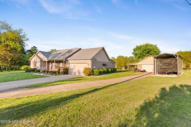 146 N Kristal Springs Dr, Shepherdsville, KY 40165