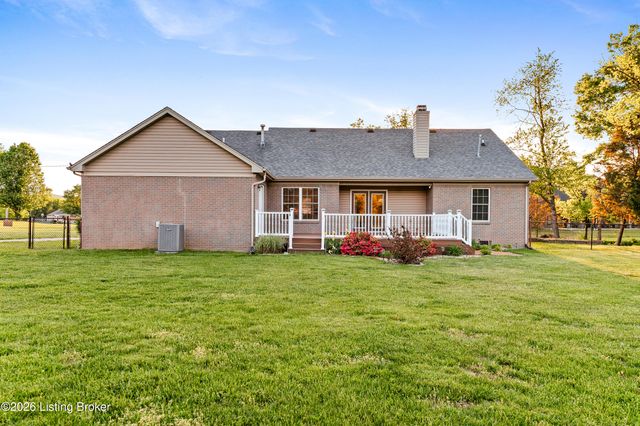 146 N Kristal Springs Dr, Shepherdsville, KY 40165