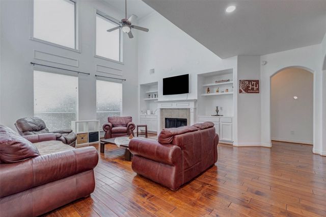 26511 Cresent Cove Lane, Katy, TX 77494