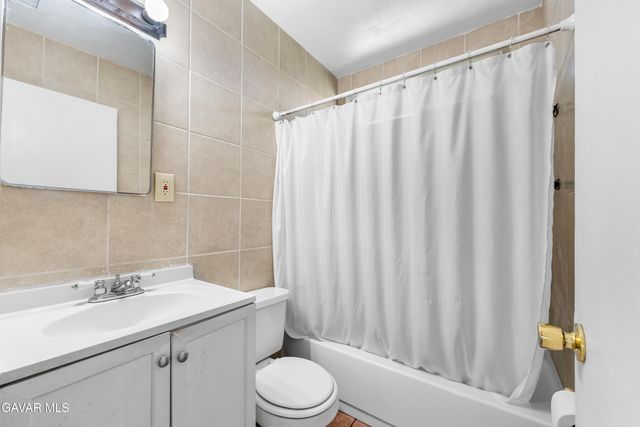 38609 Glenraven Avenue, Palmdale, CA 93550