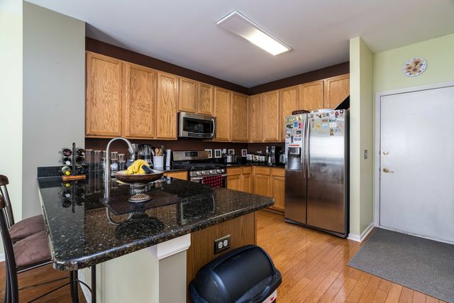 749 Dillon Court, Grayslake, IL 60030
