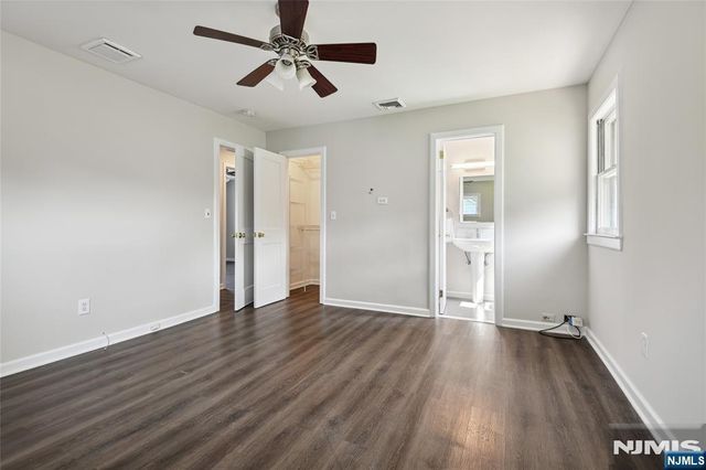 990 Washington Avenue, Ho-ho-kus, NJ 07423