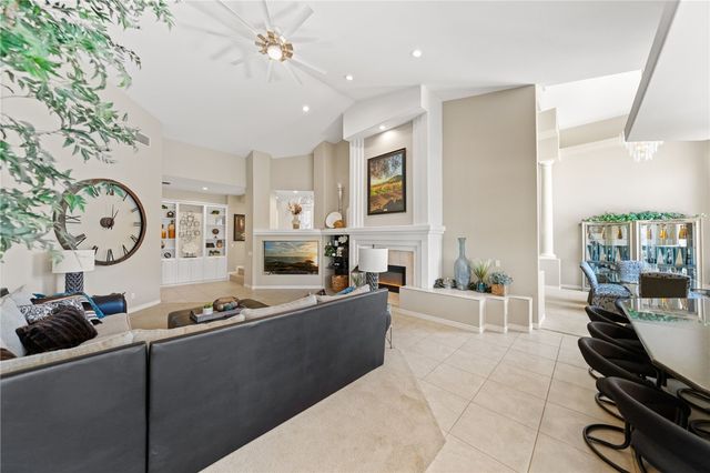 22001 Loch Lomond Drive, Canyon Lake, CA 92587