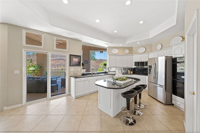 22001 Loch Lomond Drive, Canyon Lake, CA 92587