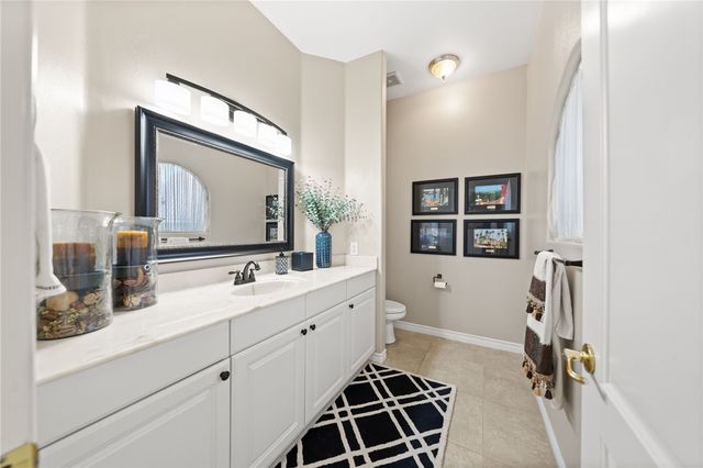 22001 Loch Lomond Drive, Canyon Lake, CA 92587