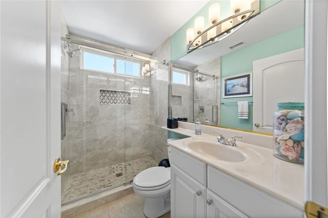 22001 Loch Lomond Drive, Canyon Lake, CA 92587