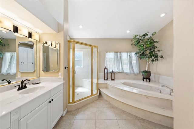 22001 Loch Lomond Drive, Canyon Lake, CA 92587
