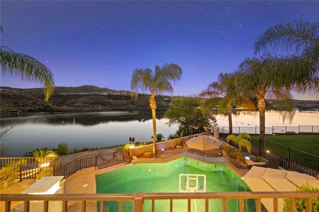 22001 Loch Lomond Drive, Canyon Lake, CA 92587