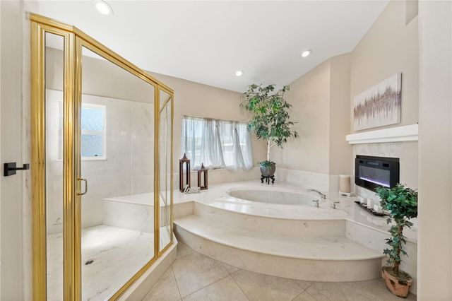 22001 Loch Lomond Drive, Canyon Lake, CA 92587