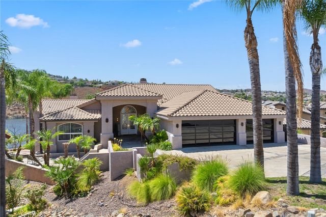 22001 Loch Lomond Drive, Canyon Lake, CA 92587