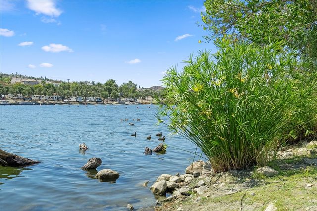 22001 Loch Lomond Drive, Canyon Lake, CA 92587