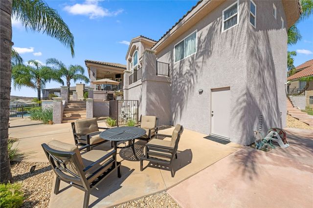 22001 Loch Lomond Drive, Canyon Lake, CA 92587