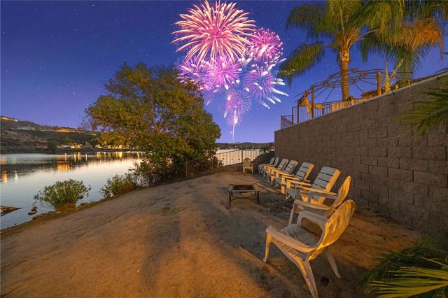 22001 Loch Lomond Drive, Canyon Lake, CA 92587