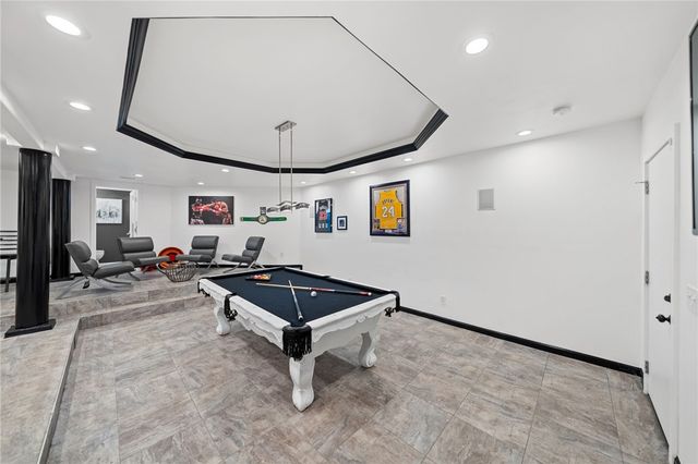 22001 Loch Lomond Drive, Canyon Lake, CA 92587