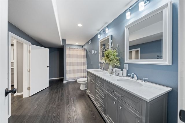 22001 Loch Lomond Drive, Canyon Lake, CA 92587