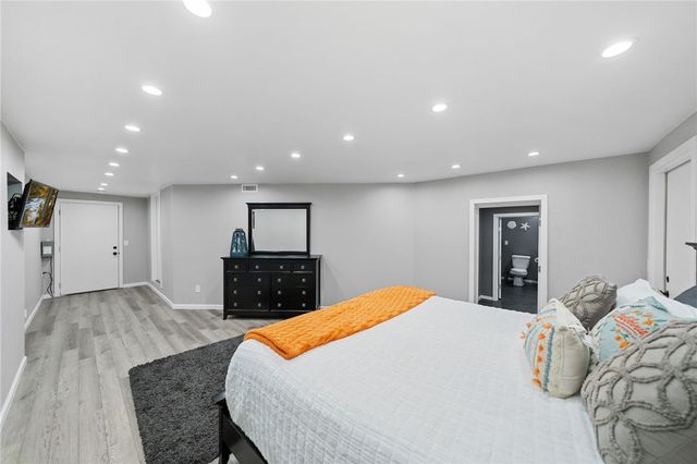 22001 Loch Lomond Drive, Canyon Lake, CA 92587