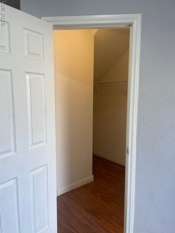 578 Haunts Walk Ave, Las Vegas, NV 89178