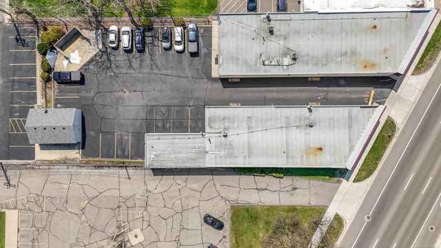 27920 Gratiot Avenue, Roseville, MI 48066