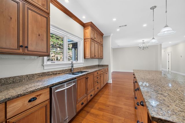 1 Overlook Circle, Little Rock, AR 72207