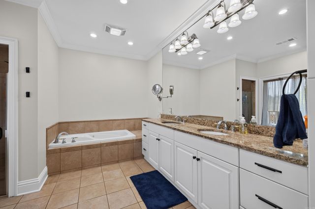 1 Overlook Circle, Little Rock, AR 72207