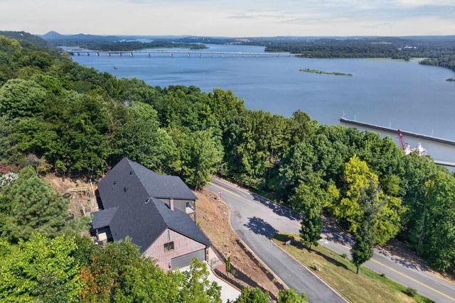1 Overlook Circle, Little Rock, AR 72207