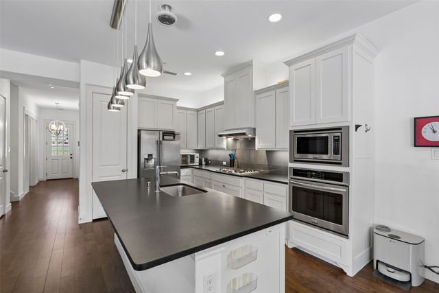 1016 Gardenia Street, Carrollton, TX 75007