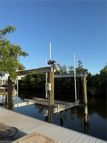 3853 Cherry LN, St. James City, FL 33956