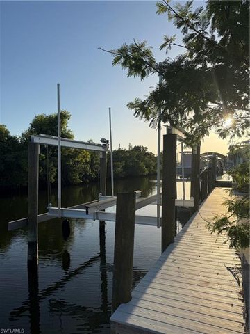 3853 Cherry LN, St. James City, FL 33956