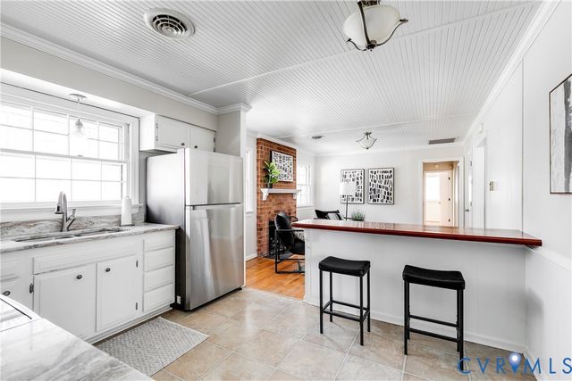 1445 Bargrove Rd, North Chesterfield, VA 23235