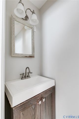 1445 Bargrove Rd, North Chesterfield, VA 23235