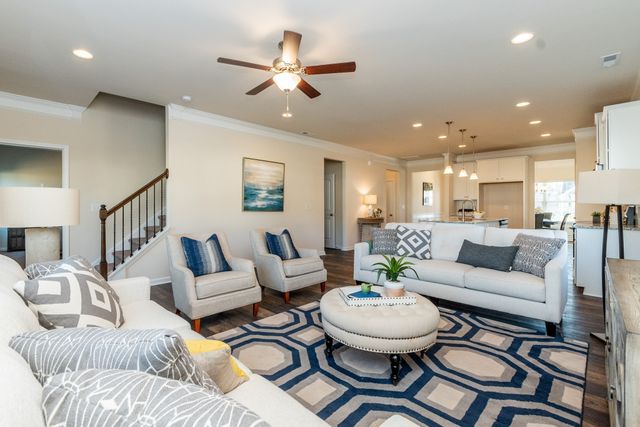 425 Blackjack Oak Court, Clarksville, TN 37042