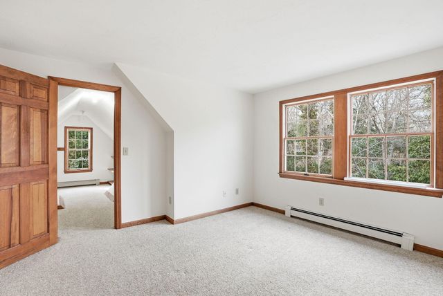 19 Nemasket Road, Falmouth, MA 02540