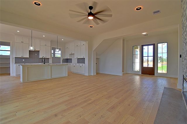 1902 Bay West Blvd BLVD, Horseshoe Bay, TX 78657